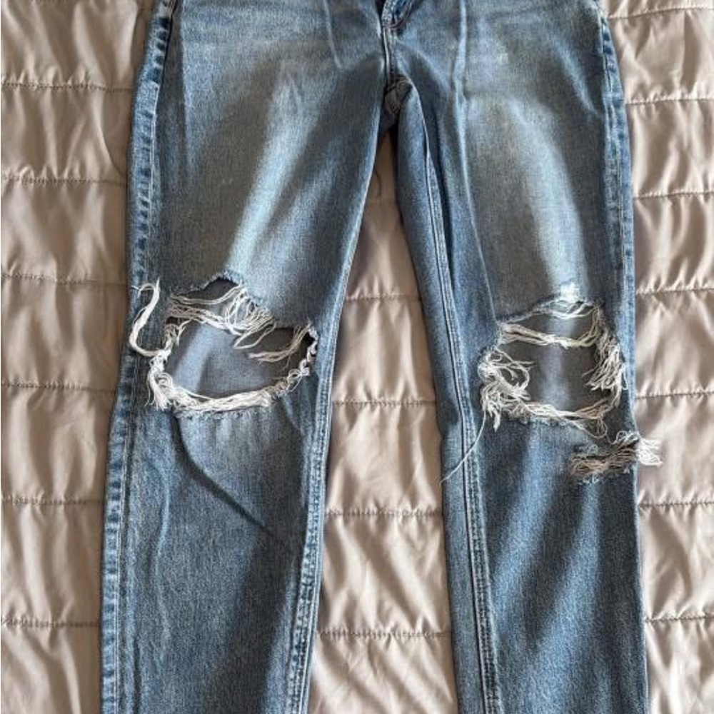 American Eagle Mom Jeans Distressed Blue